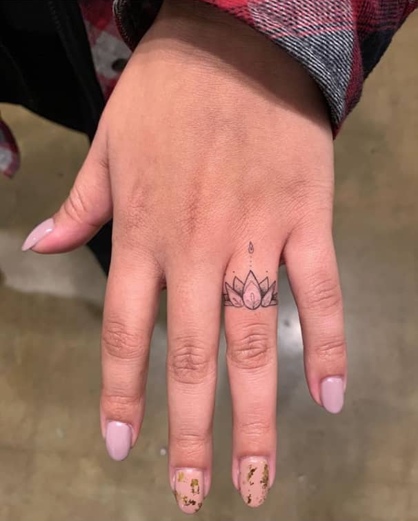 ring tattoo