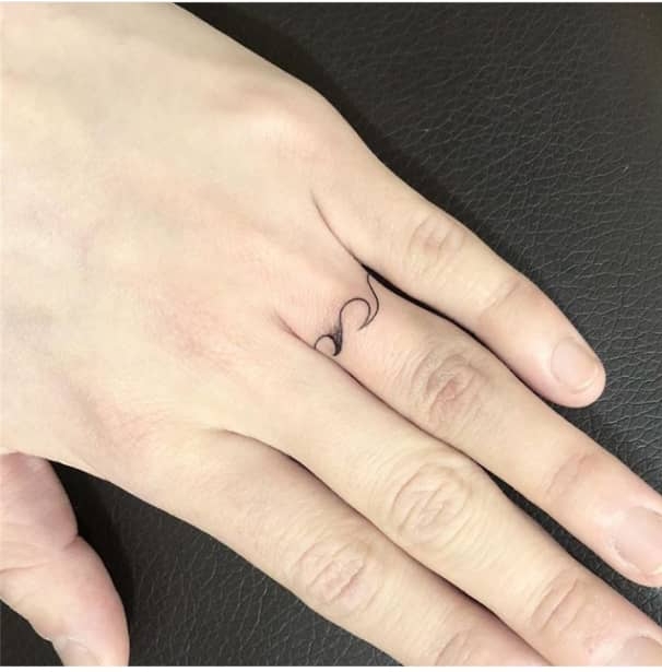 ring tattoo