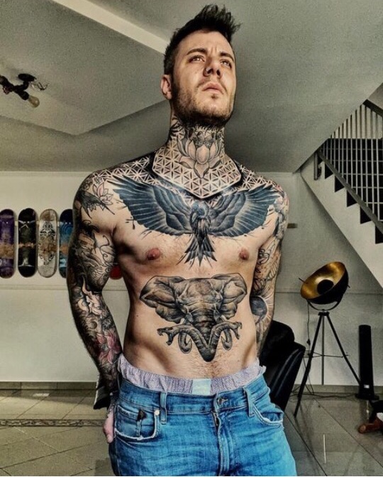 20+ Stunning Chest Tattoo Designs For Men - The XO Factor