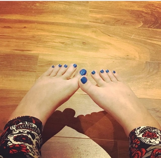 14 Gorgeous Bare Feet Photography Ideas The XO Factor