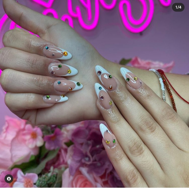 40+ Lovely French Tips Nail Designs - The XO Factor