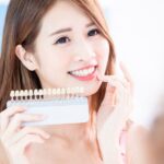 What’s The Better Option? Teeth Whitening Or Porcelain Veneers?
