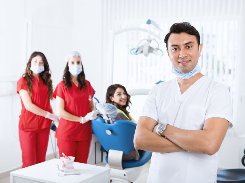 Who Makes Up A Dental Team And What Do They Do?