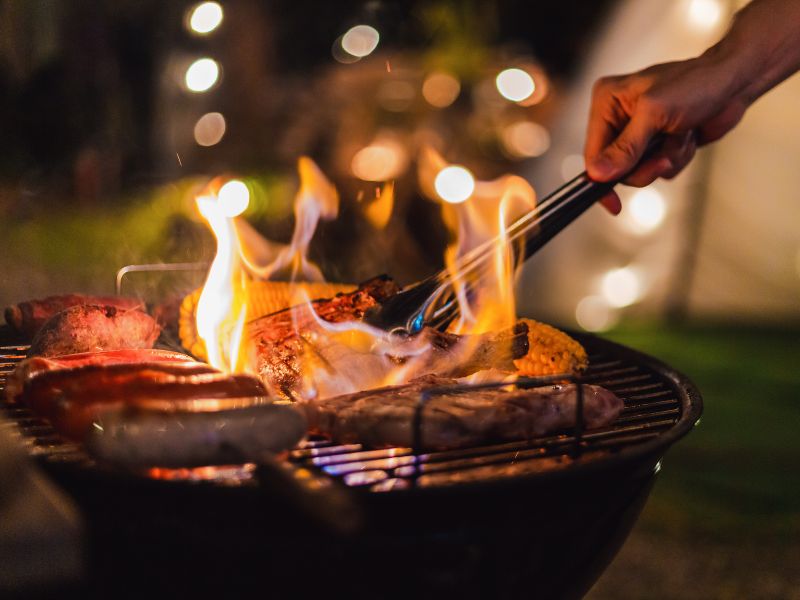 How To Throw The Best Summer BBQ Parties