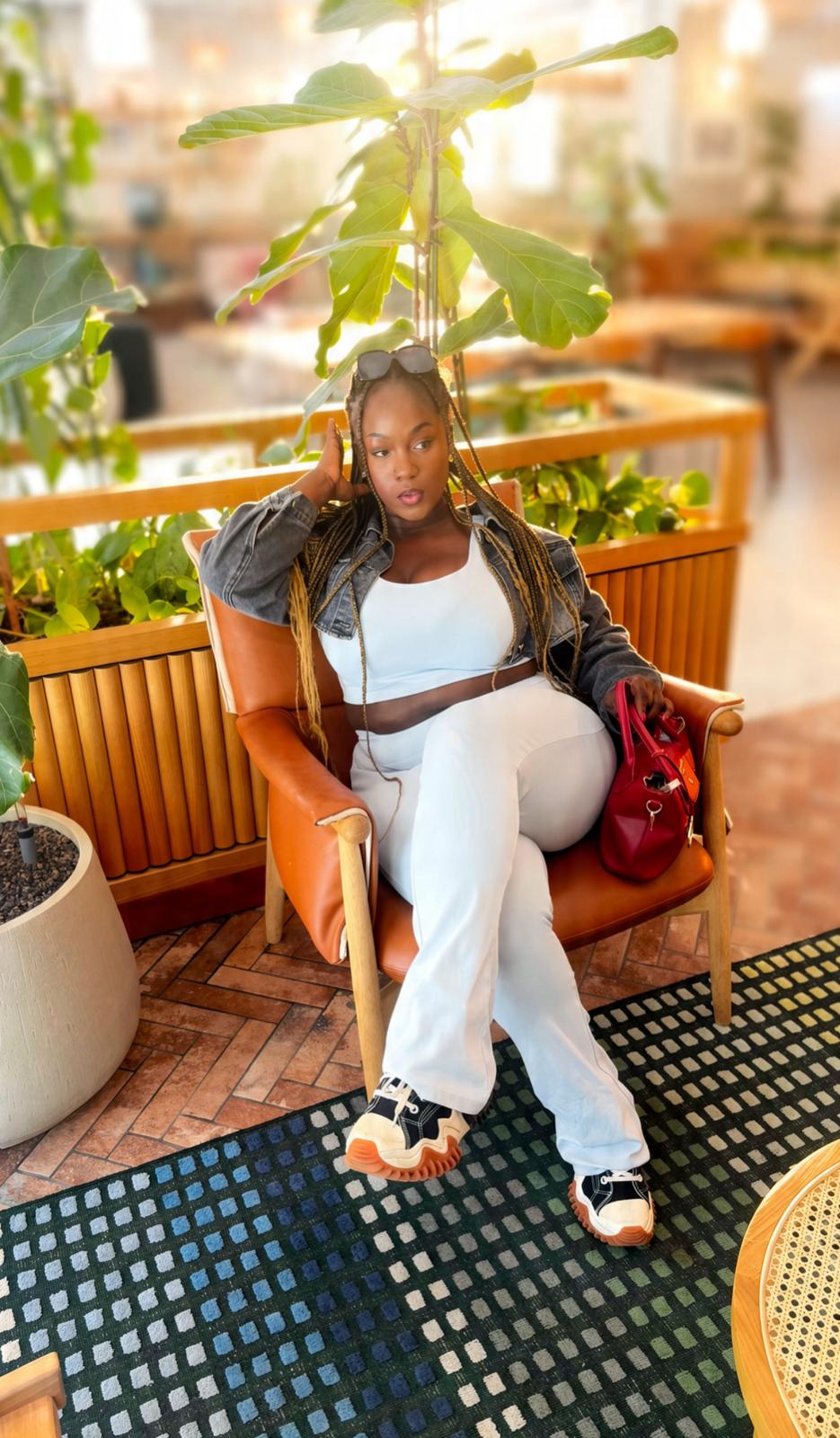 Kimmy Afro Wants You to Know One Thing: "I LIKE MONEY"
